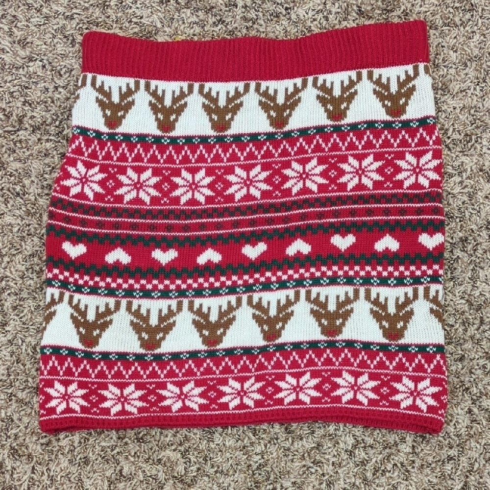 Forever 21 red brown festive Christmas reindeer knit mini skirt